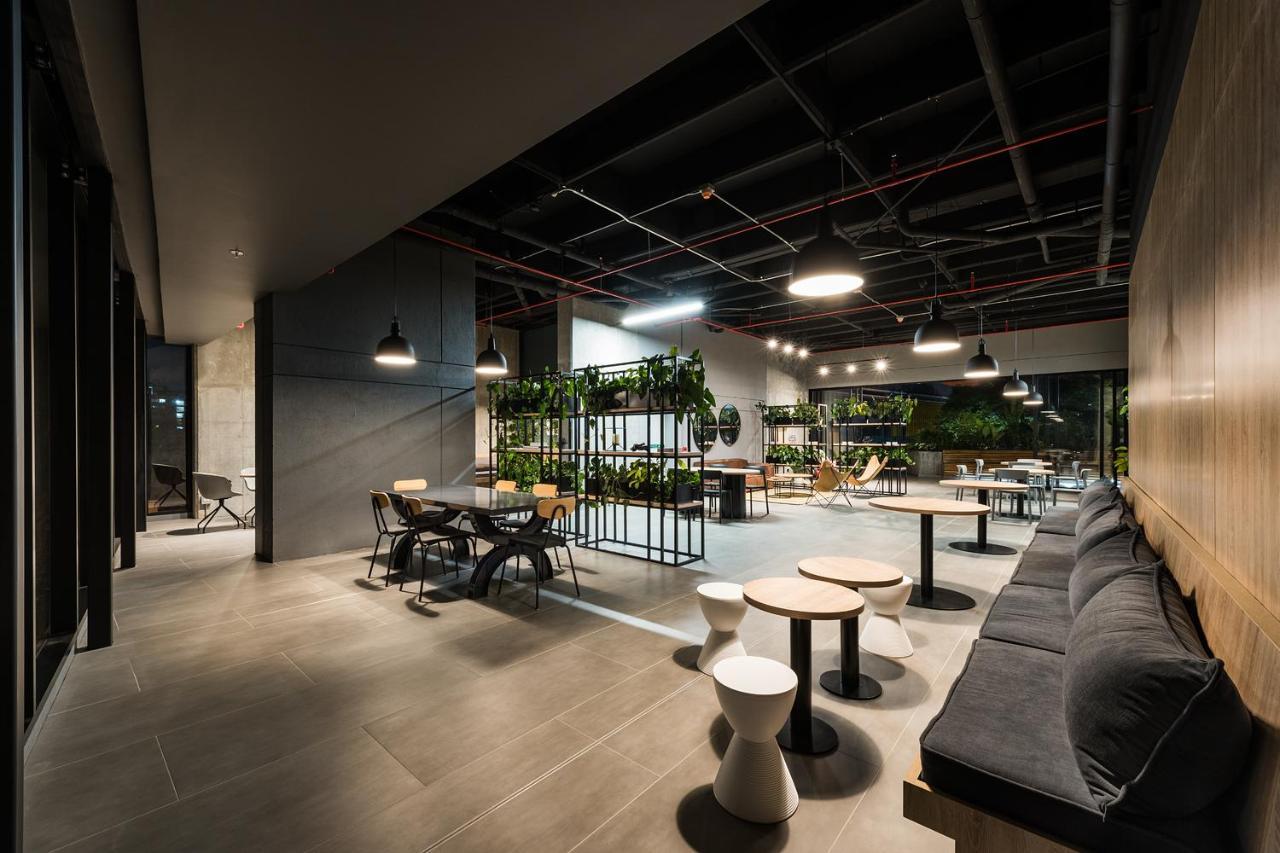 Go Living And Suites - Jalo Rent Medellin Bagian luar foto