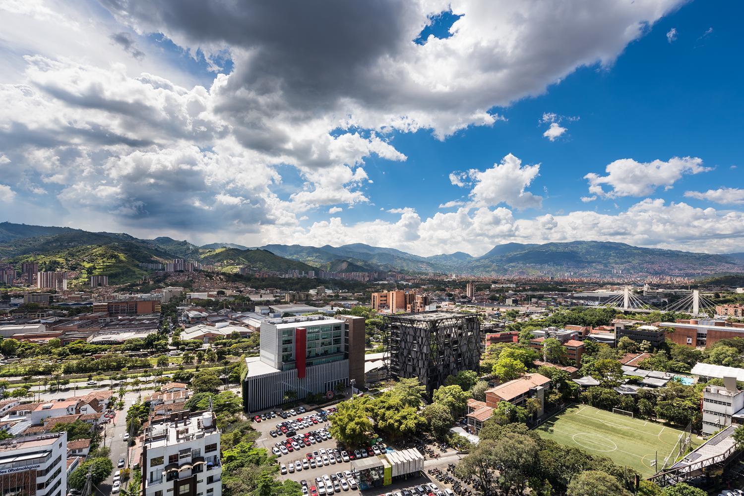Go Living And Suites - Jalo Rent Medellin Bagian luar foto